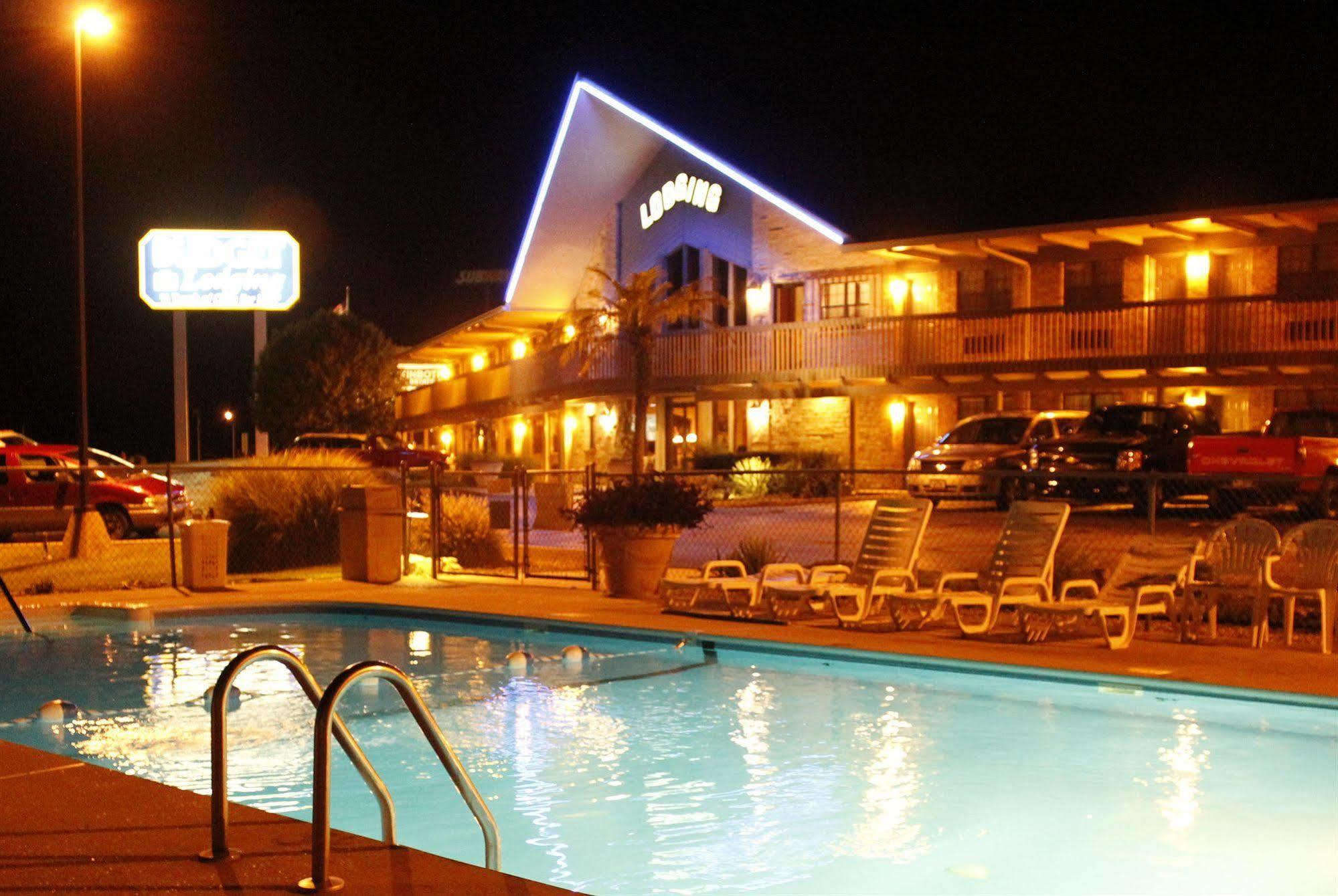 Pinemark Inn Suites Events Saint Clair Kültér fotó