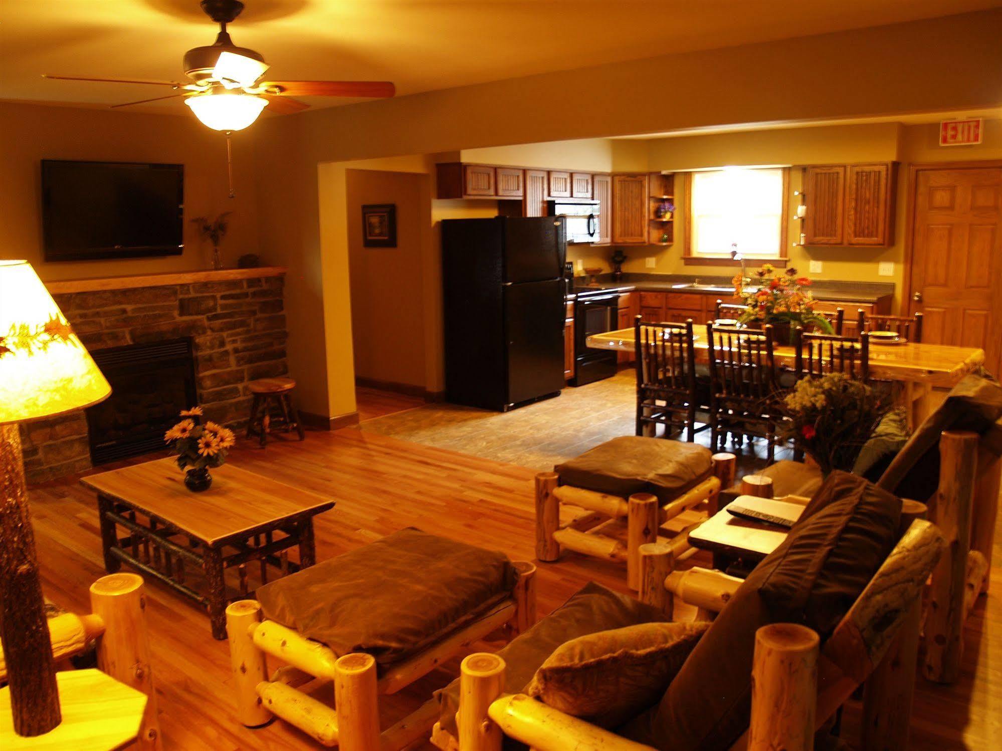 Pinemark Inn Suites Events Saint Clair Kültér fotó