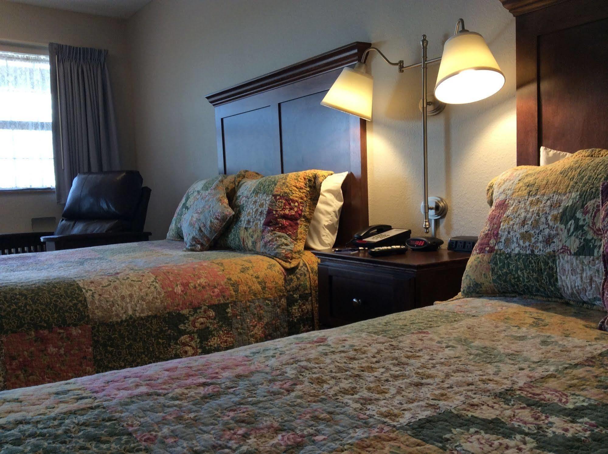 Pinemark Inn Suites Events Saint Clair Kültér fotó