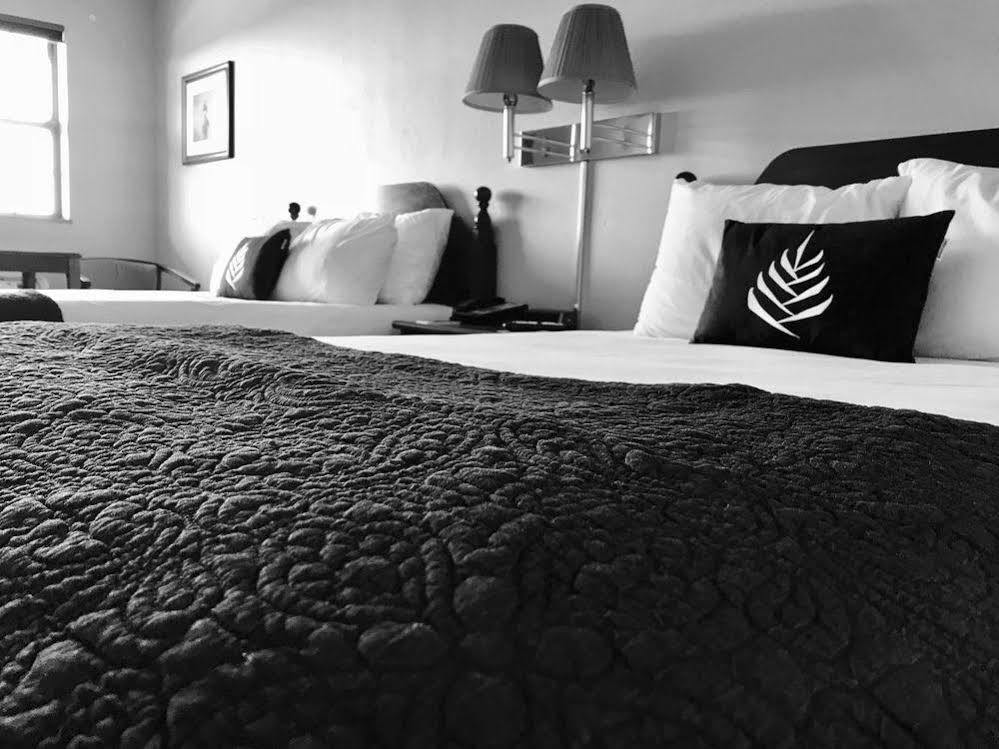 Pinemark Inn Suites Events Saint Clair Kültér fotó
